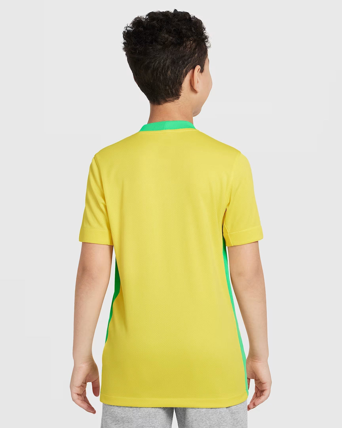Conjunto Infantil do Brasil 2025/26 I